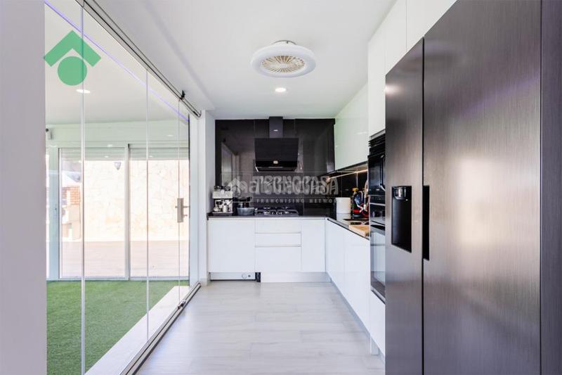 Foto 7806cfca-d1f1-4fd7-a2da-73a2bda8932c. Casa con piscina in Camino Viejo de Málaga Vélez - Málaga