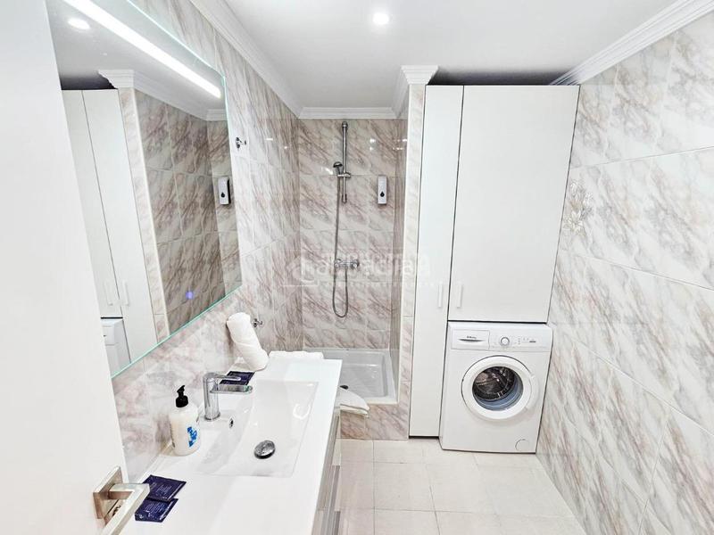 Foto b36b4434-c513-4852-8e40-9705b979a2ff. Estudio piso en venta en Paseo Marítimo de Levante Torre del Mar