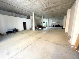 Local commercial à Benamargosa. Nave en venta en benamargosa