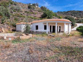 Bauernhof in Algarrobo Pueblo. Casa rural en venta en sayalonga