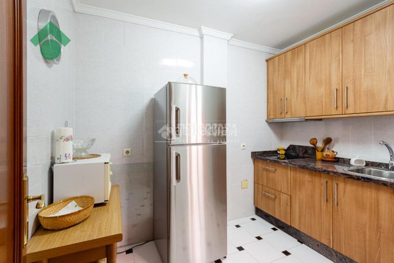 Foto d640568a-fc8f-4ded-86ec-c2c2e0dff20e. Flat in Centro Torre del Mar