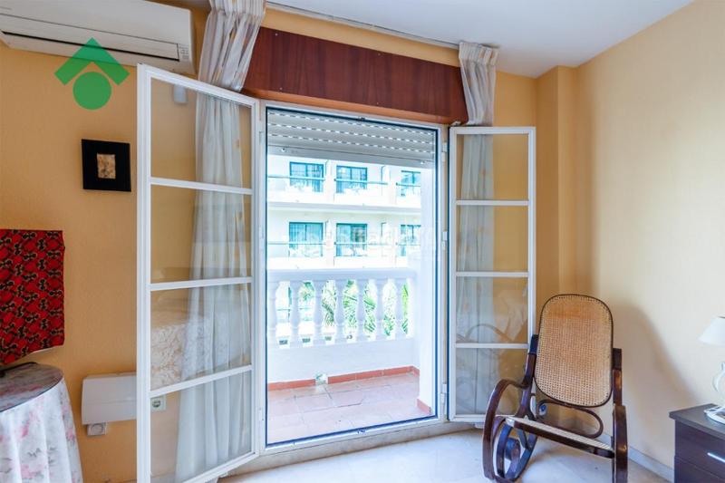 Foto f1fe9ced-1485-4acf-9170-19d8df5cfe65. Flat in Centro Torre del Mar