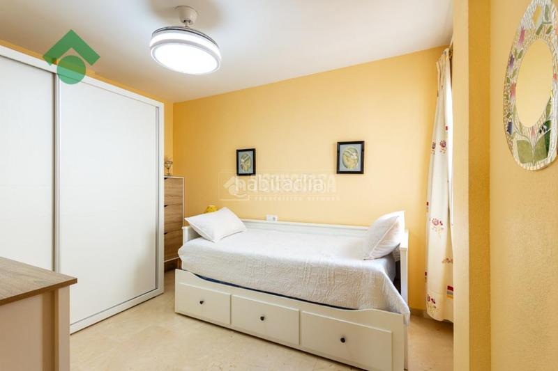 Foto ff918f9d-a990-464e-8571-7e2e8960c120. Flat in Centro Torre del Mar