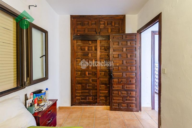 Foto b0c8d535-a043-485c-951a-3c20ee67faa9. Casa aparellada a Chilches