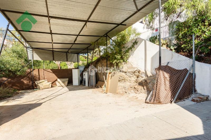 Foto b5d3ccee-08a7-462e-a878-2f529b161c8f. Casa aparellada a Chilches