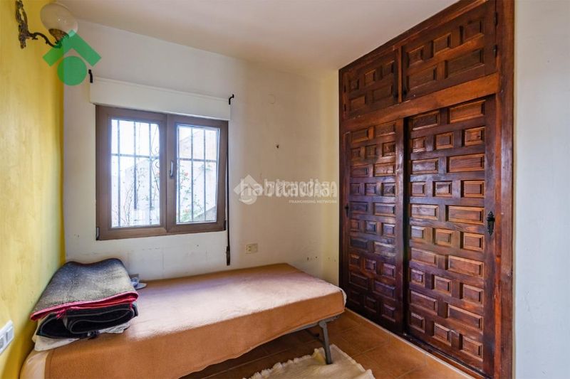 Foto d2c33205-0a3f-4be5-a880-ba352a3dc7f3. Casa aparellada a Chilches