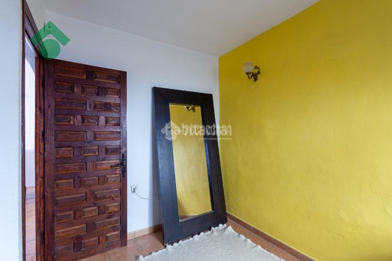 Foto ffbf2e29-914d-4136-8b37-3f538195a1fb. Casa aparellada a Chilches