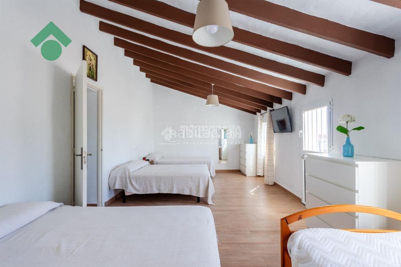 Foto 05d53ac4-5ba6-49dc-aa0f-70b35e4cdadd. Casa a Almayate Bajo