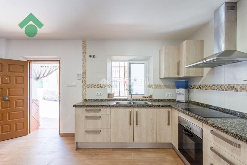 Foto affa08ce-2bda-49aa-a997-3f0d22676acb. Casa a Almayate Bajo