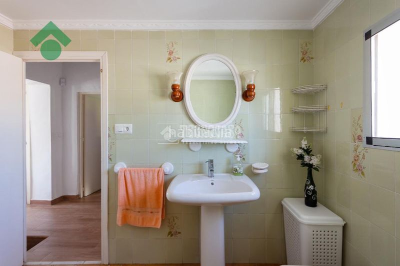 Foto c85b016a-1278-4562-b124-3cfede50d266. Casa a Almayate Bajo