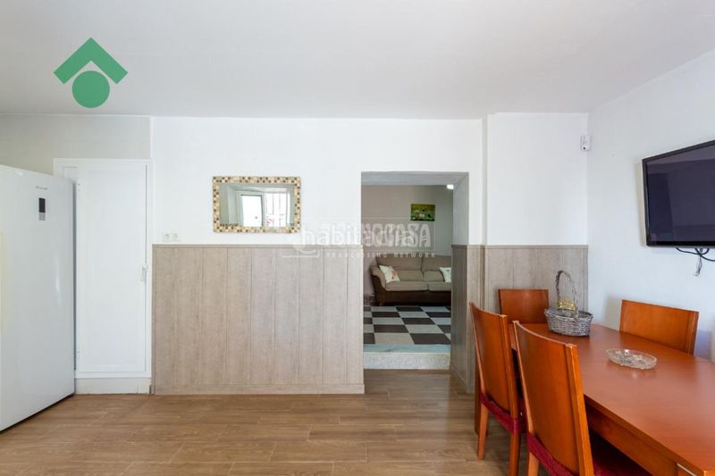 Foto e2cce691-d88a-4b79-8116-cecd75a69f03. Casa a Almayate Bajo
