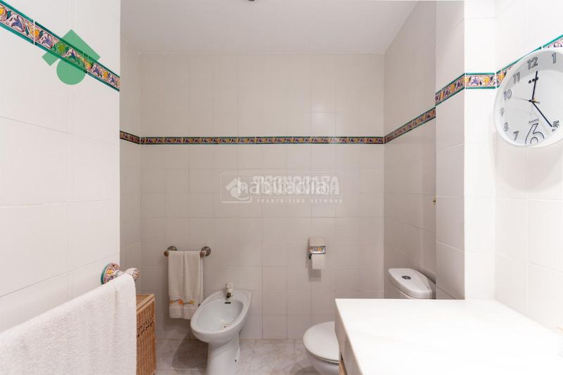 Foto dea51702-7e89-4eb0-afcc-0b2690f81d44. Pis amb piscina a Viña Málaga Torre del Mar