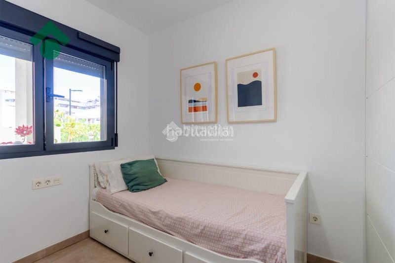 Foto 0b8083dd-7349-4219-a168-e2bd53ec7f6d. Pis amb aparcament piscina a Paseo Marítimo de Levante Torre del Mar
