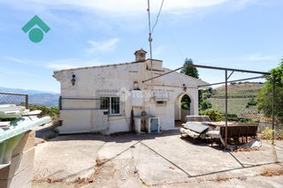 Bauernhof in Iznate. Casa rural en venta en iznate