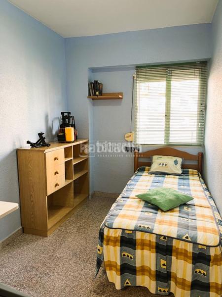 Foto 5d913e02-fa98-4f06-b348-ec28e987206b. Piso  en venta en Malilla Valencia