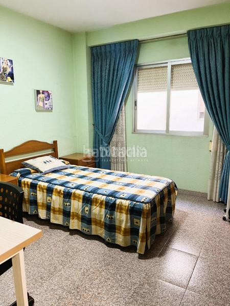 Foto 6182f3db-ace2-4427-98fa-444d362a5640. Piso  en venta en Malilla Valencia