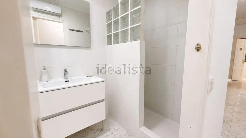 Foto 0b2fc00b-1efa-49a0-9166-e17c3a488c8c. Pis a La Raïosa Valencia