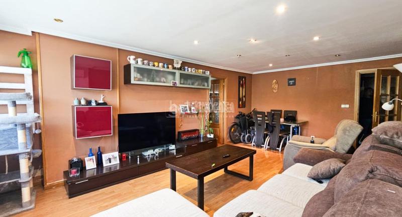 Foto b7fe45d8-a6d9-4bc9-9d70-5c8cec40b1fa. Piso  en venta en El Naranjo Fuenlabrada