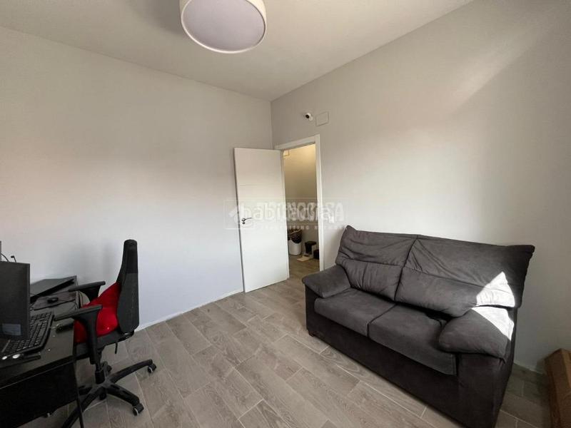 Foto 0f4ca839-581f-48e0-9b24-d16e6e397b2a. Casa pareada casa en venta en Barcience