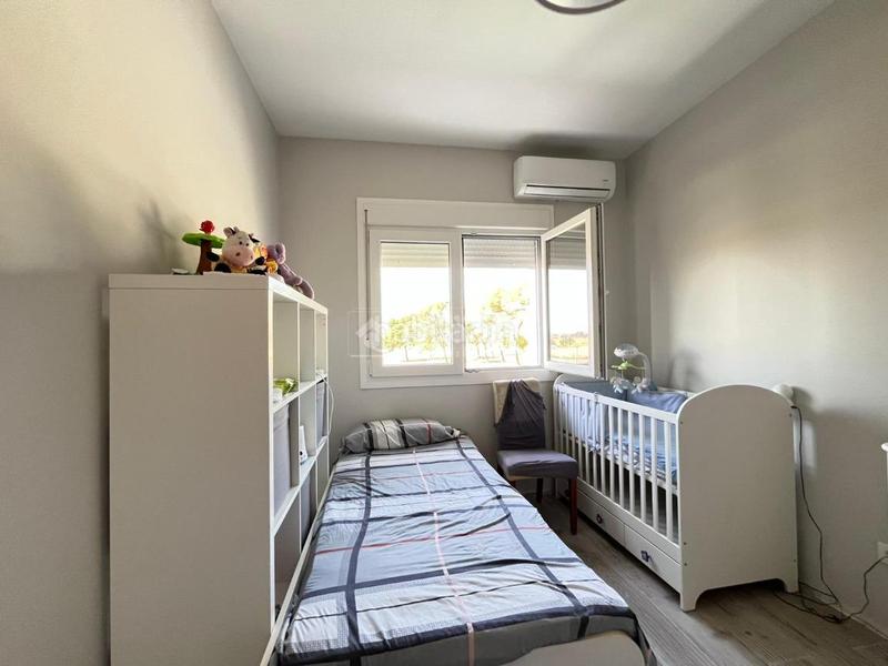 Foto dc3c941a-938c-4c45-bee4-775f7f6e05bc. Casa pareada casa en venta en Barcience