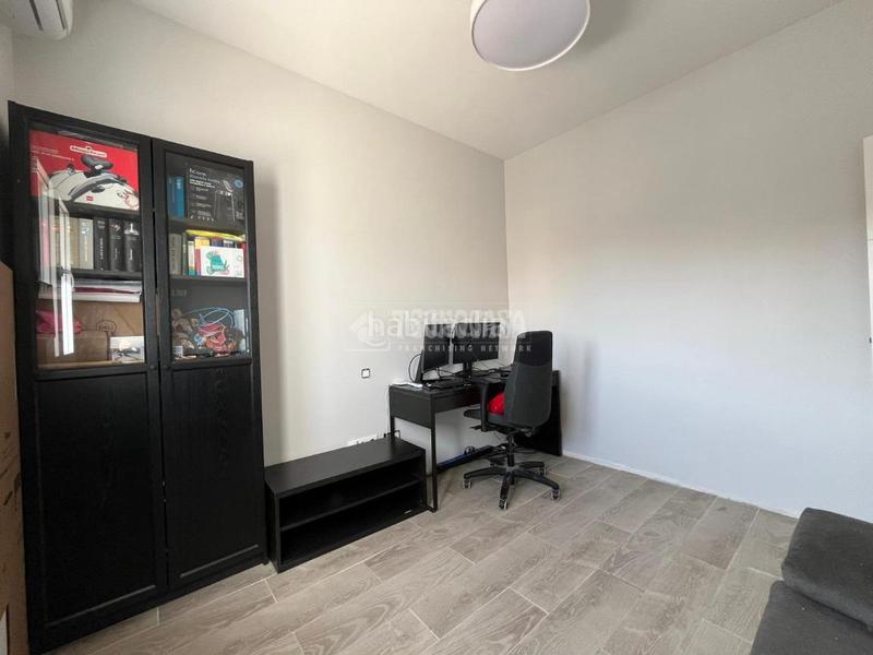 Foto fd776935-2d4d-49de-8d68-feb301d96b99. Casa pareada casa en venta en Barcience