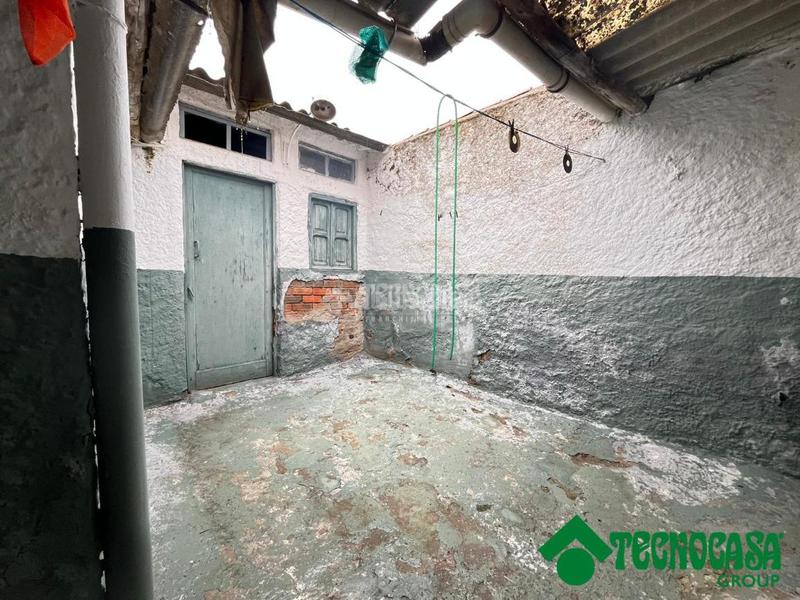 Foto bcbf849b-af37-4888-9e08-60dbe7a67748. Casa bifamiliare con parcheggio in Mata (La)