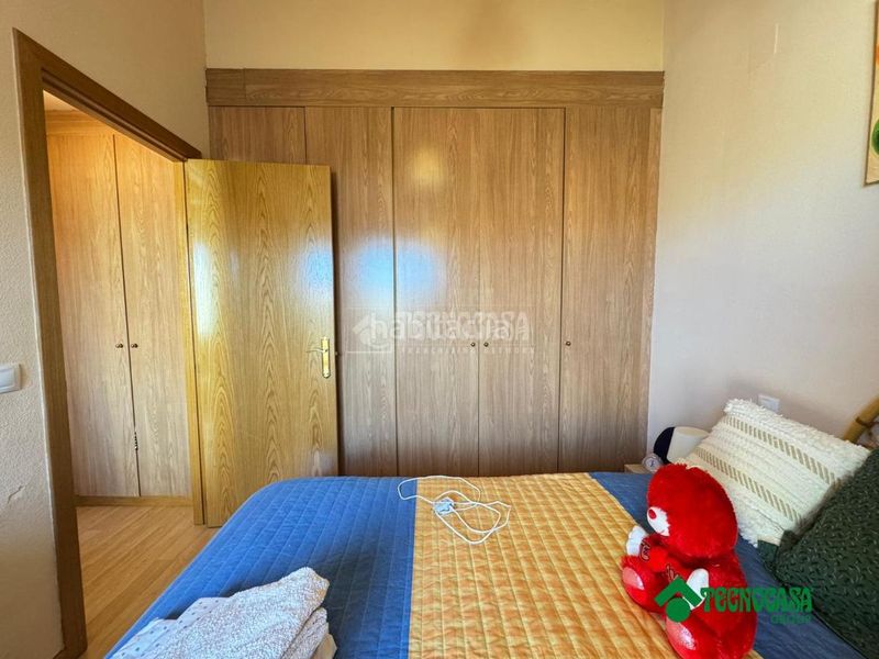 Foto 857605df-a2d2-43e8-be92-ac9b008a66b5. Pis amb aparcament piscina a Gerindote