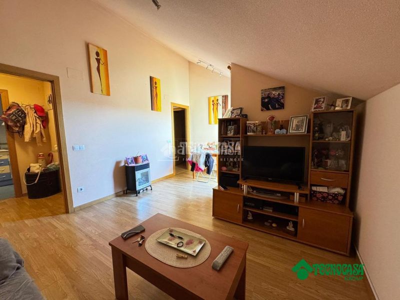 Foto e79d3119-b844-422a-9788-625ad580274b. Pis amb aparcament piscina a Gerindote
