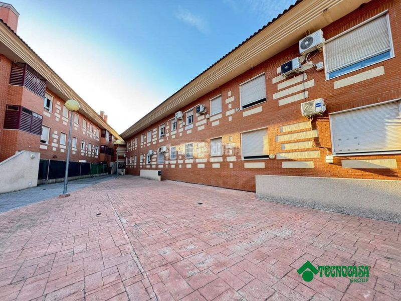 Foto ef14f2a9-3bdc-4abd-9696-9a8e3f56b22e. Pis amb aparcament piscina a Gerindote