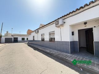 Doppelhaus in Torrijos. Casa en venta en torrijos