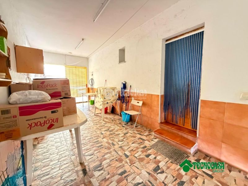 Foto 2c7aac6a-34dd-4fea-a69e-5a5ee790f9f0. Casa aparellada a Erustes