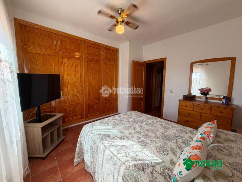 Foto 3849b57a-c3cf-4fa5-aaf7-cf8fd32808c4. Casa aparellada a Erustes