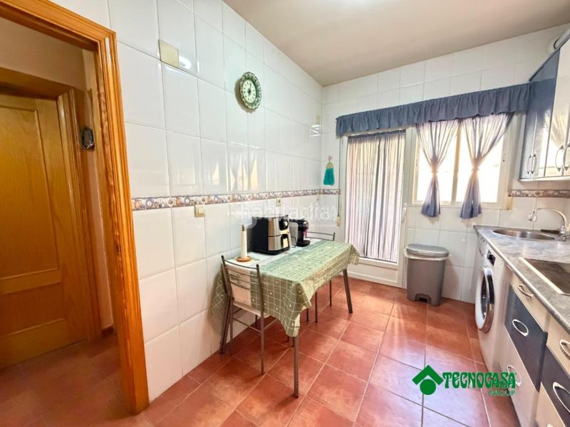 Foto 68a553c9-c83c-4fec-b2f6-1da9ba41f661. Casa aparellada a Erustes
