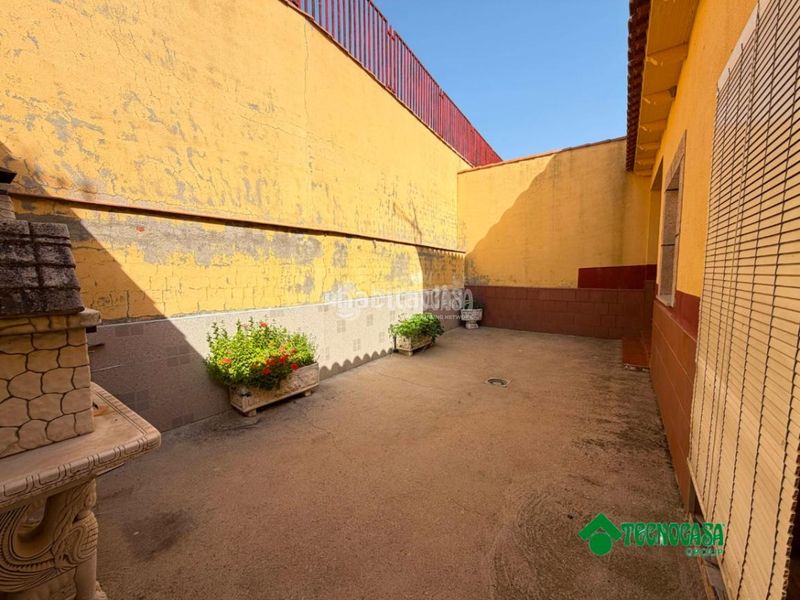 Foto 7838c197-f499-4bd1-b7d3-9659b7638fb3. Casa aparellada a Erustes