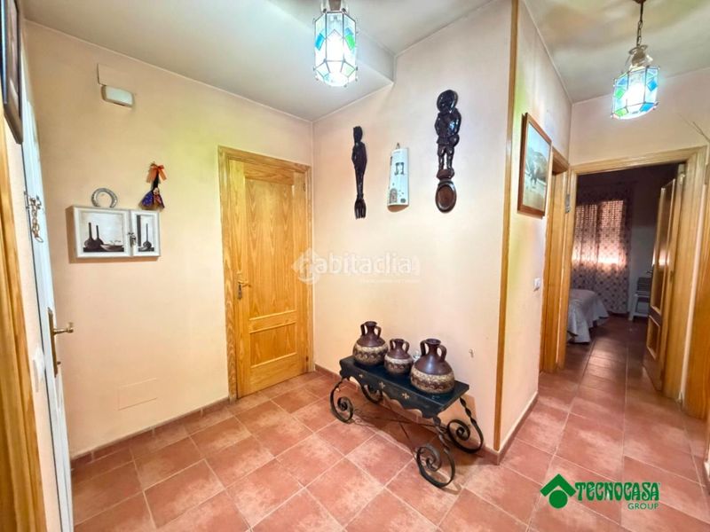 Foto adf8d201-546d-4be8-9d0b-b248627a689f. Casa aparellada a Erustes