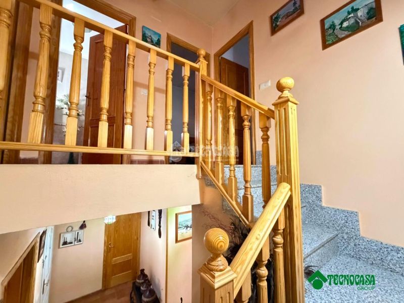 Foto b63020e3-31a4-4a09-90c5-d8d34e0f227e. Casa aparellada a Erustes
