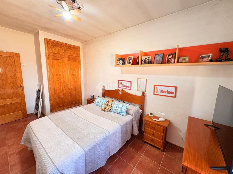 Foto e875b859-4057-4b2a-ad66-ffc34f479603. Casa aparellada a Erustes