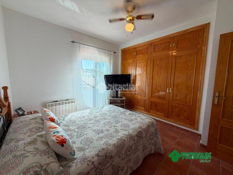 Foto eed6ee0e-f633-4e1c-9b67-8668a2d8b589. Casa aparellada a Erustes