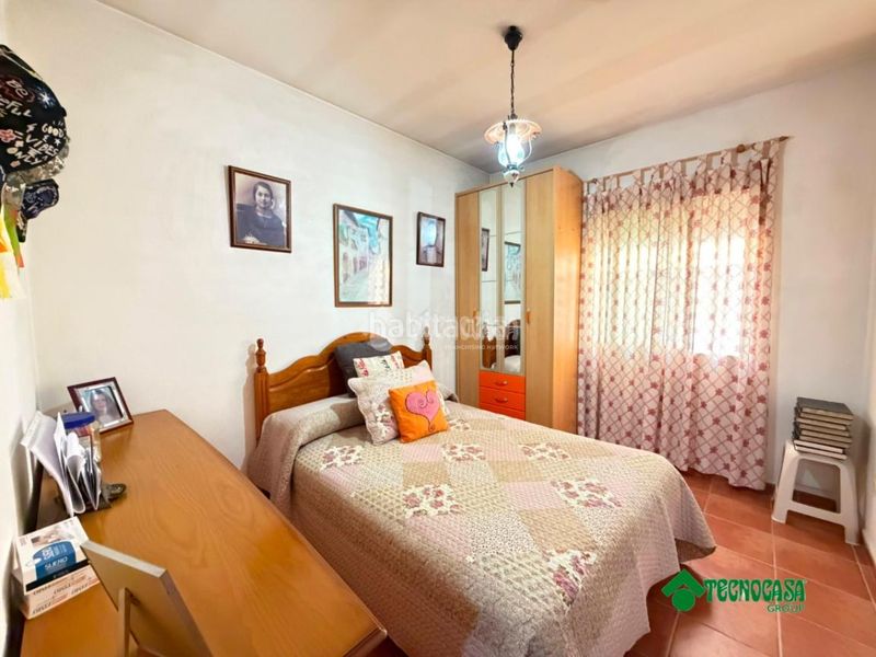 Foto fd33fd54-ffe2-4473-93d1-a258810d5ad3. Casa aparellada a Erustes