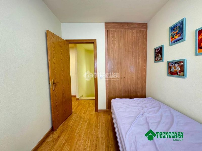Foto bd3c2c6c-9832-48af-87a8-a6423da7cb64. Pis amb aparcament a Gerindote