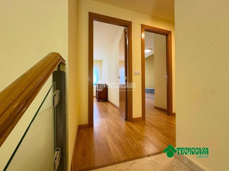 Foto dbce06a5-e329-479a-bf2b-380c196d08c3. Pis amb aparcament a Gerindote