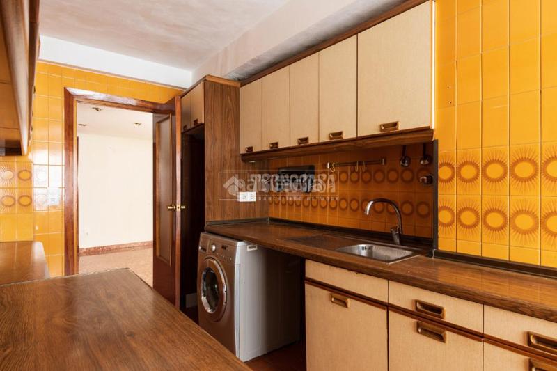 Foto 5ad1a360-f0bb-49c7-8496-66588ff793cd. Etagenwohnung mit heizung parking in Doctor Cerrada Zaragoza