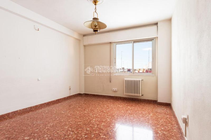 Foto b02fa984-1367-4e90-8dd6-de8f432c71f0. Etagenwohnung mit heizung parking in Doctor Cerrada Zaragoza