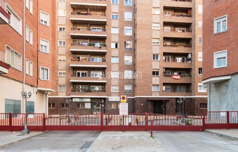 Foto bcdcd1e9-8422-4146-aac5-05db04888325. Etagenwohnung mit heizung parking in Doctor Cerrada Zaragoza
