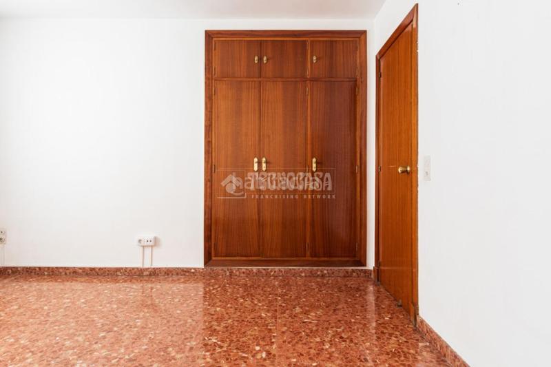 Foto d802b966-0383-4fc9-afa4-77105f5c1d3d. Etagenwohnung mit heizung parking in Doctor Cerrada Zaragoza