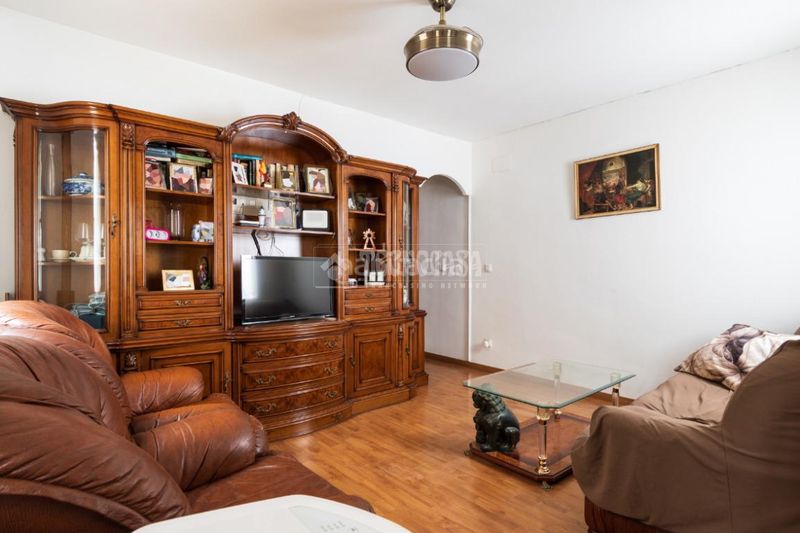Foto 191fa87d-7d62-426b-bb12-655923fa8930. Pis amb calefacció aparcament a Doctor Cerrada Zaragoza
