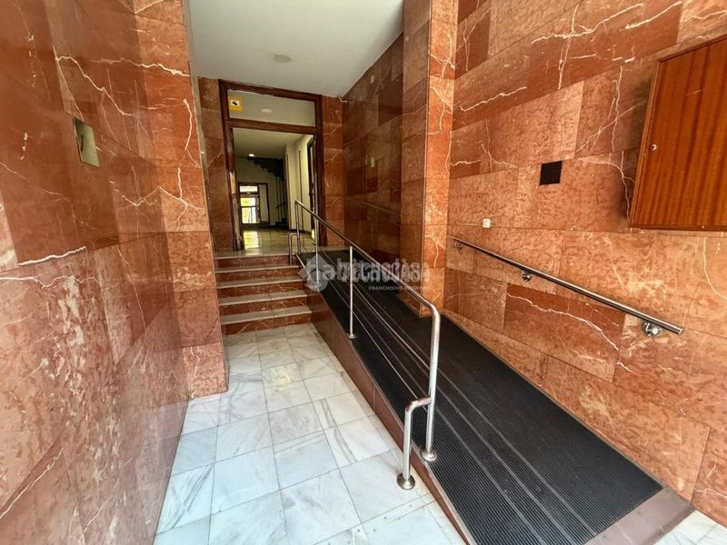 Foto b90ef1b3-e43c-4ab8-99c4-976472448710. Piso  en venta en Universidad San Francisco Zaragoza