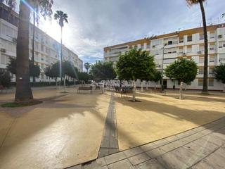 Local commercial à San Jerónimo - La Bachillera. Local comercial en venta en sevilla