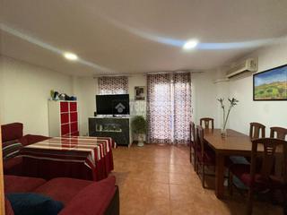 Casa aparellada a Algaba (La). Casa en venta en la algaba