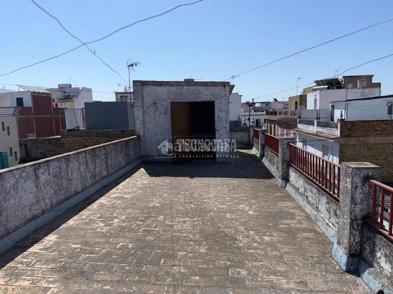 Foto d5ec582b-9cbd-427c-8ddd-5b5525063999. Casa pareada casa en venta en la algaba en Algaba (La)